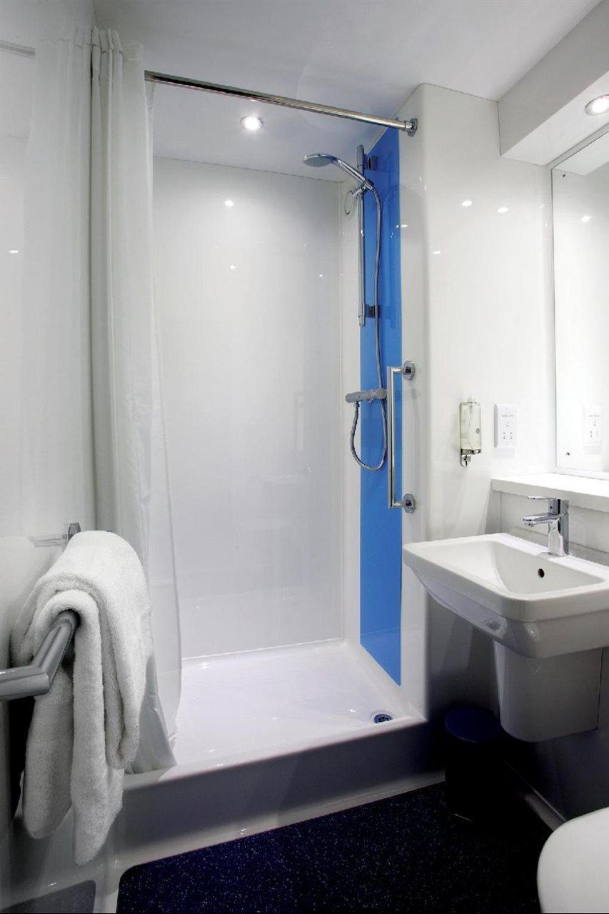 Travelodge Bedford Wyboston Exterior photo
