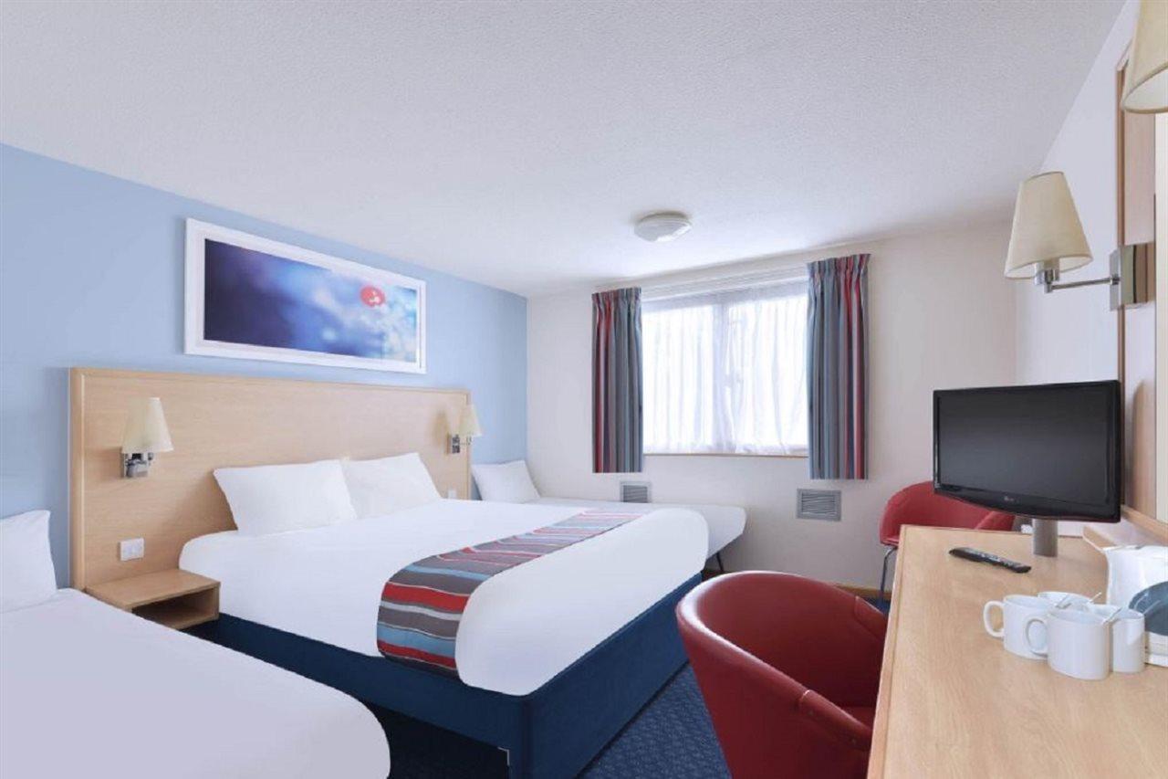 Travelodge Bedford Wyboston Exterior photo